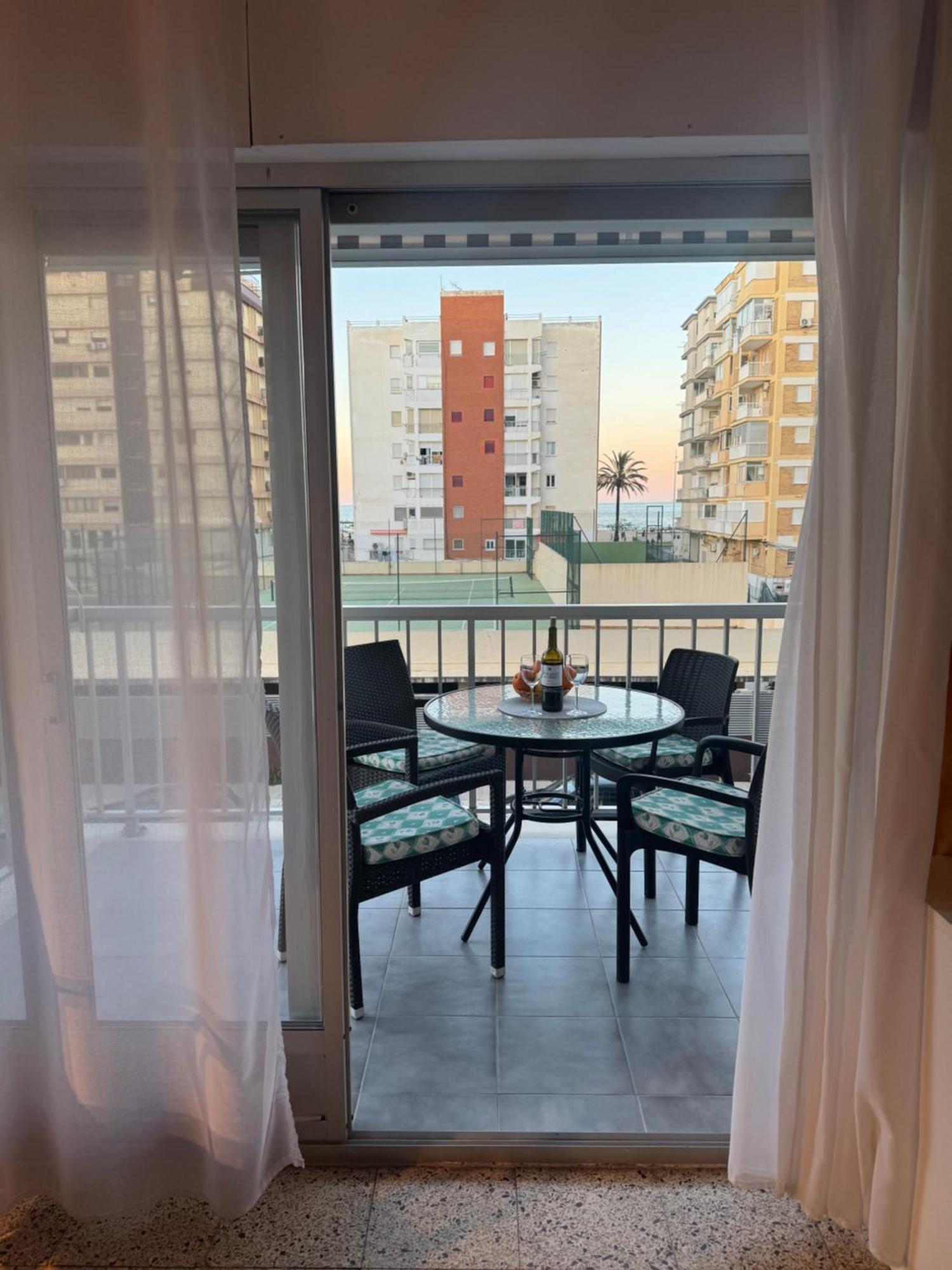 Lovely Family Apartment 2 Min. From The Beach Playa de Gandia Dış mekan fotoğraf
